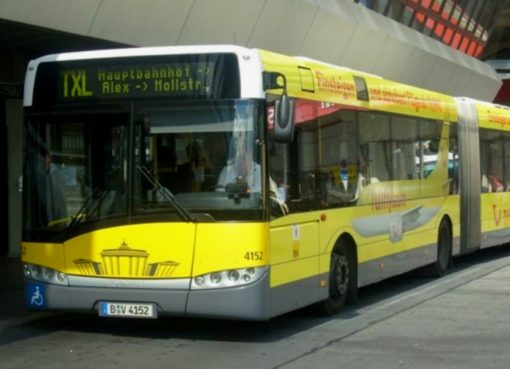 BUS TXL am Flughafen Tegel