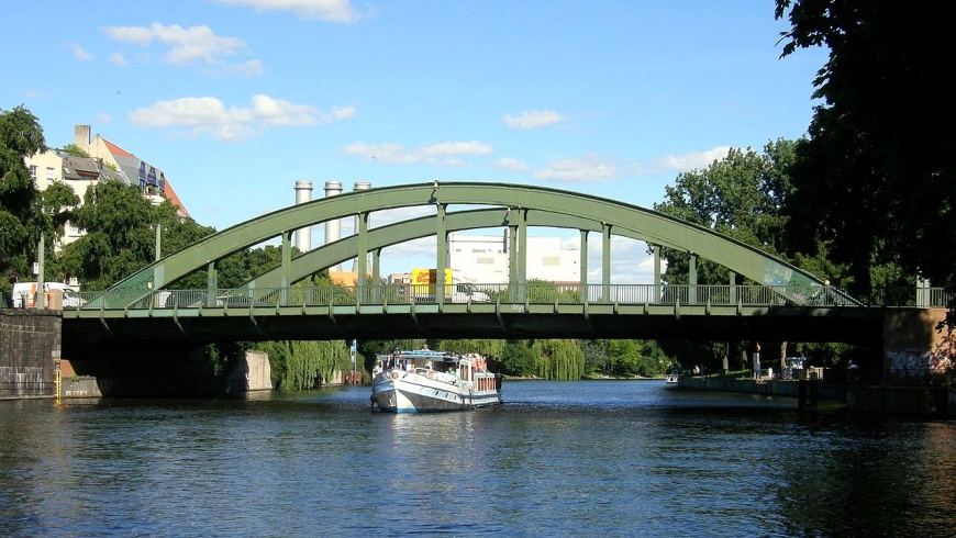 Schlossbrücke