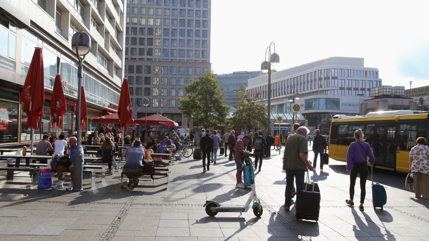 Hardenbergplatz: e-Scooter