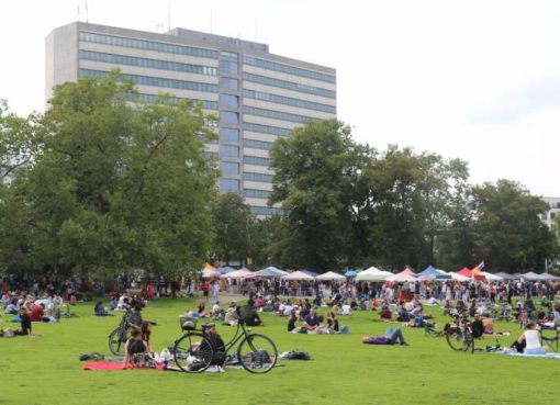 Preußenpark mit Thaimarkt